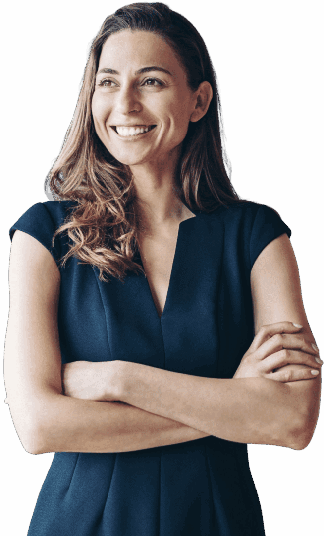 Smiling woman with crossed arms.